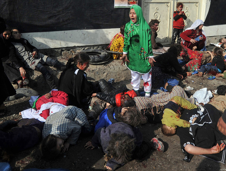 Fotografía de niña luego de un atentado en Afganistán gana premio Pulitzer 2012