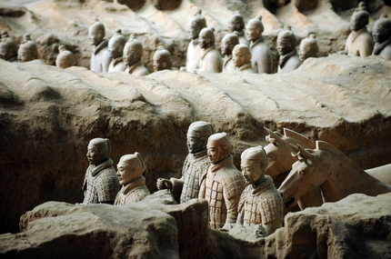 China: Descubren un palacio al interior de tumbas de los guerreros de terracota